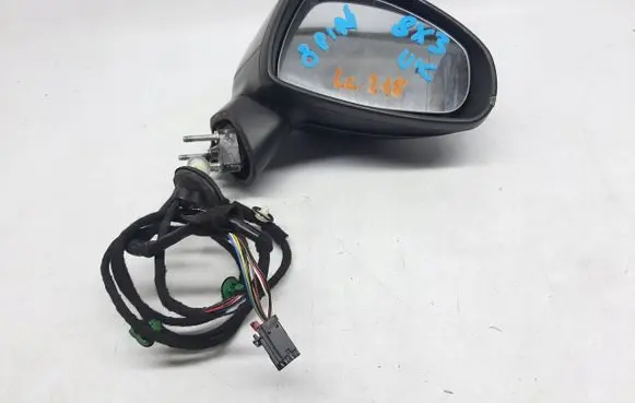 Audi A1 Front door electric wing mirror 