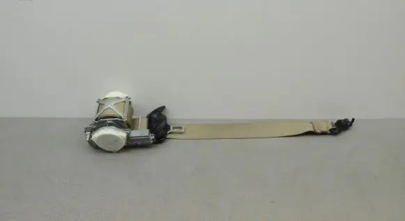 Mercedes-Benz GLK (X204) Front seatbelt A2048600386