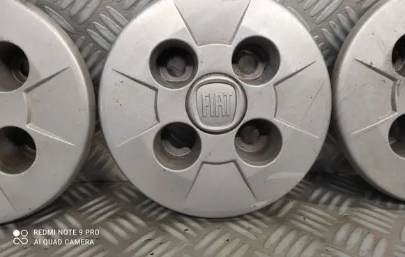 Fiat Fiorino Original wheel cap 1309058070 131107B070