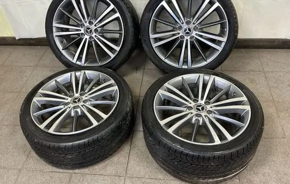 Mercedes-Benz E W238 R19 alloy rim