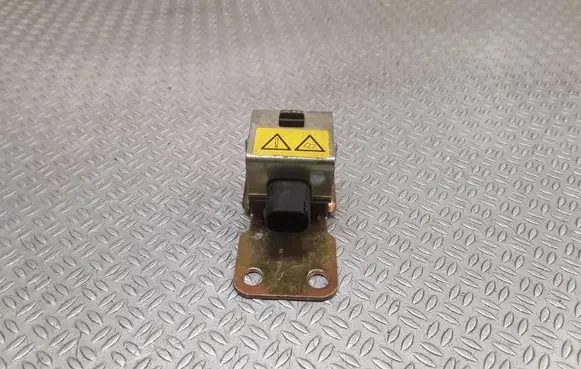 Land Rover Freelander ESP acceleration yaw rate sensor SSB101331G 10098004302