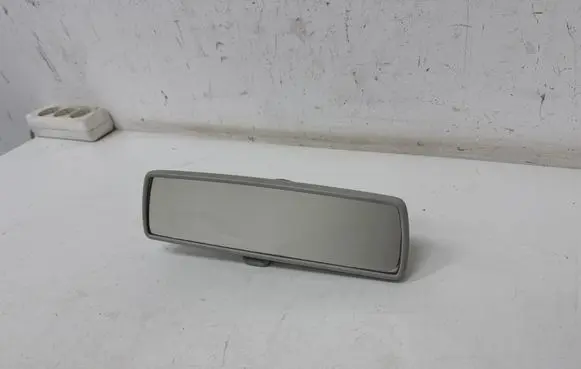 Volkswagen Polo Rear view mirror (interior)