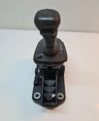 Volvo C70 Gear shifter/selector 09459473