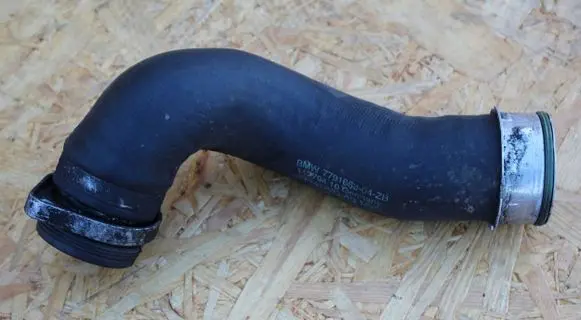BMW 1 E81 E87 Intercooler hose/pipe 7791663