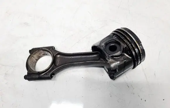 Opel Zafira A Piston with connecting rod