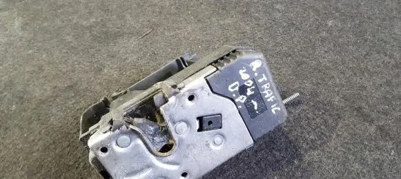 Renault Trafic II (X83) Front door lock 91166229 8200008261