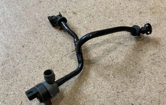 BMW M3 F80 Breather/breather pipe/hose 7848454 7636149
