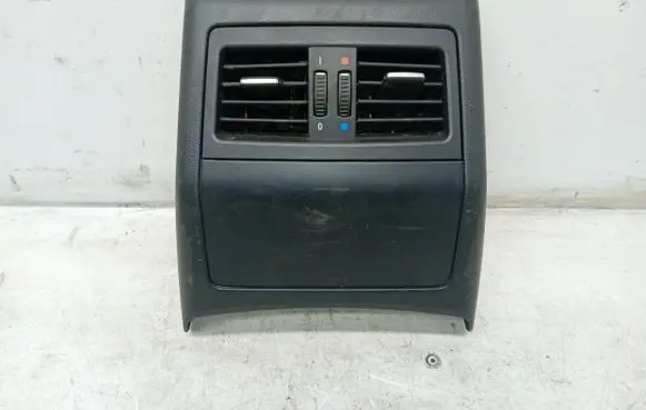 BMW 3 E90 E91 Rear air vent grill 51167132381 58450713