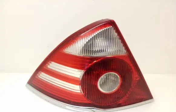 Ford Mondeo Mk III Rear/tail lights 1S7113405A 6S7113405A