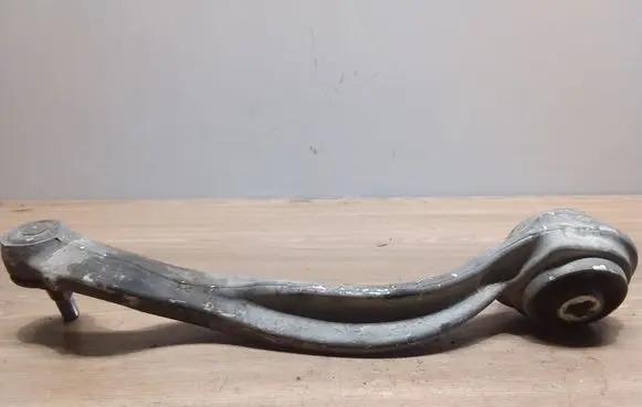 Mercedes-Benz E W212 Front lower control arm/wishbone