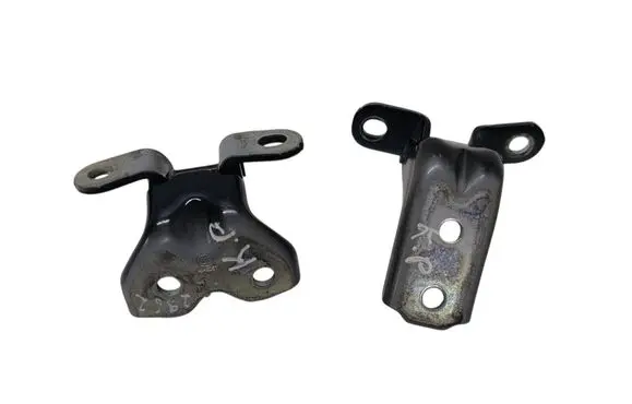KIA Ceed Front door upper hinge