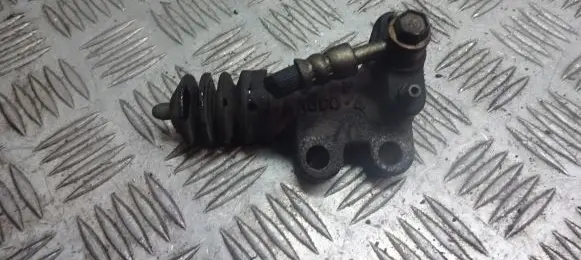 Nissan Primera Clutch release bearing slave cylinder 
