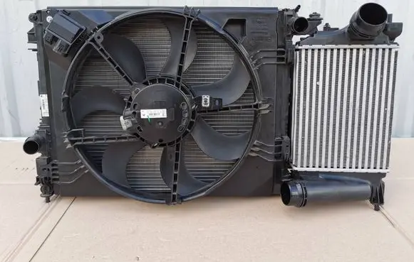 Renault Scenic IV - Grand scenic IV Coolant radiator 214109798R-BAX 214819674R