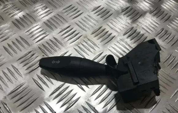 Ford Mondeo Mk III Indicator stalk 1s7t13335ad