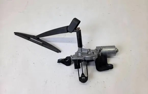 Saab 9-3 Ver2 Rear window wiper motor 0390201595