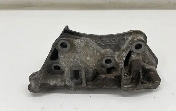 Citroen Berlingo Engine mounting bracket 9810967480