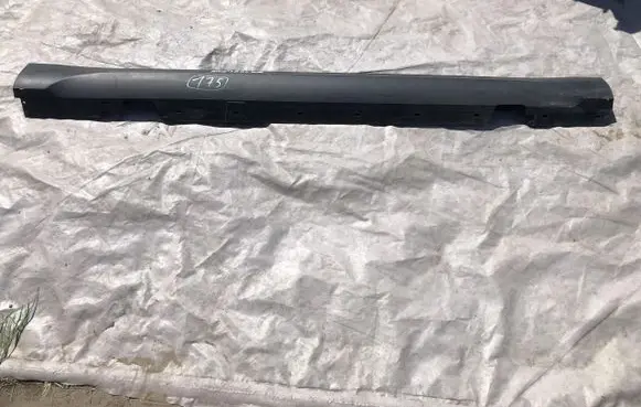 BMW X1 E84 Front sill (body part) 51122990170