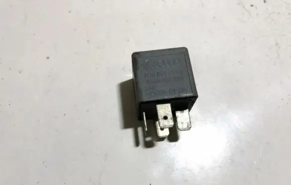 Audi A4 S4 B5 8D Other relay 8d0951253a v23134b52x301