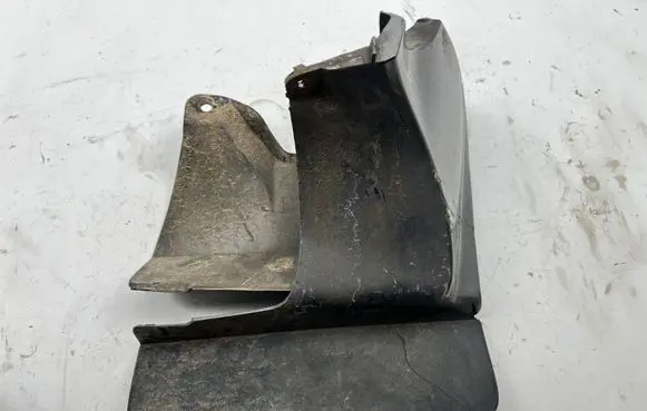 Toyota Land Cruiser (J120) Front mudguard