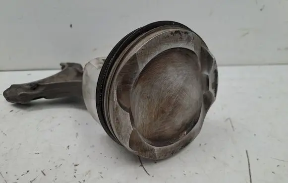 BMW 5 F10 F11 Piston with connecting rod 89L106