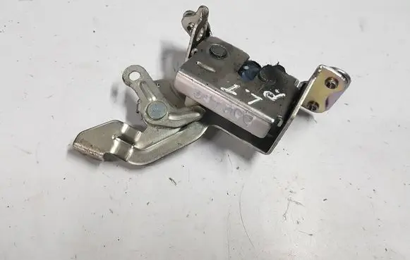 Dacia Dokker Loading door lock 