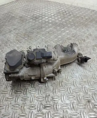 Volkswagen Touran I Intake manifold 