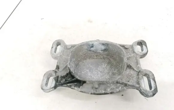 Audi A6 S6 C6 4F Engine mounting bracket