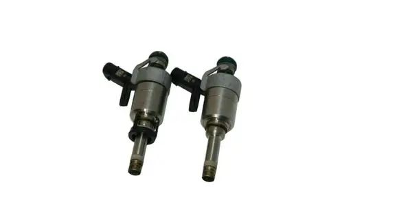 Audi A7 S7 4G Fuel injector 06L906036K