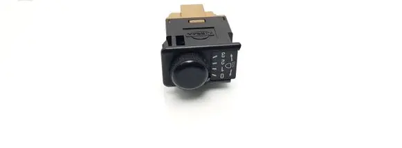 Nissan King Cab, Navara Headlight level height control switch