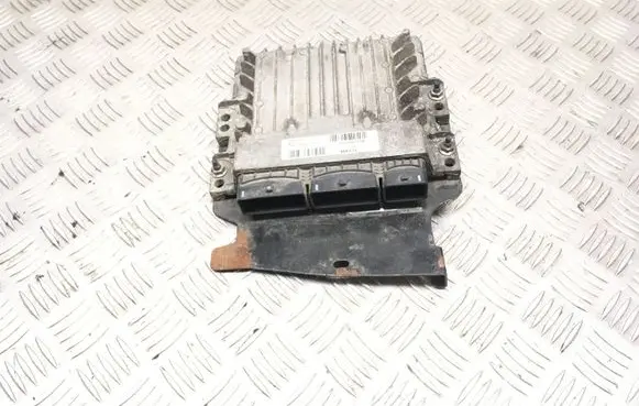 Renault Scenic III - Grand scenic III Engine control unit/module 237100033R S180067109A 806160347