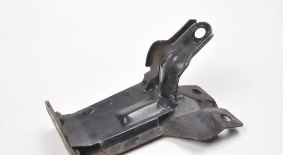 Volvo V60 Radiator mount bracket 31261981