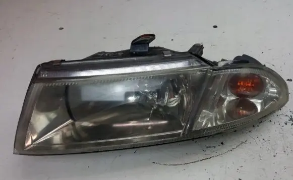 Mitsubishi Carisma Headlight/headlamp 15157700