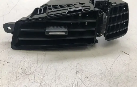 KIA Ceed Dash center air vent grill 974101H000