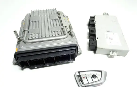 BMW 5 GT F07 Engine ECU kit and lock set 7624032 9257036 5WK93943