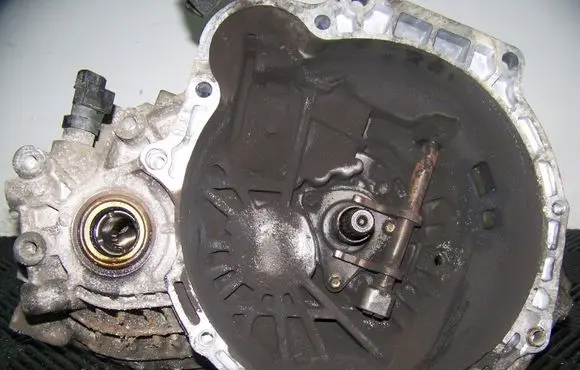 Hyundai Coupe Manual 6 speed gearbox J51775