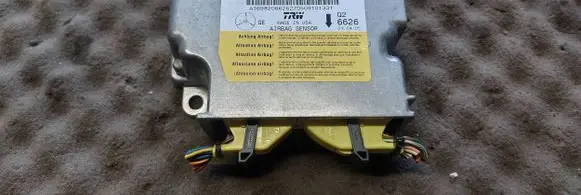 Mercedes-Benz B W245 Airbag control unit/module A1698206626