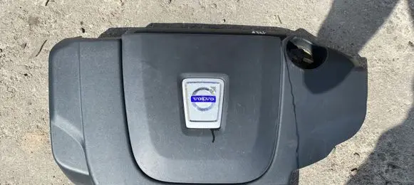Volvo V60 Engine cover (trim)