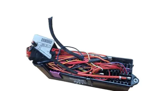 Volkswagen Golf V Fuse box set 1T1937615A