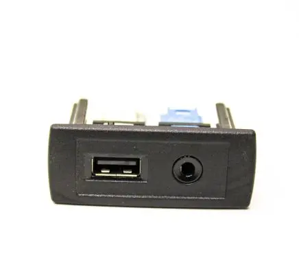 Mercedes-Benz Vito Viano W447 AUX in-socket connector A4478200087