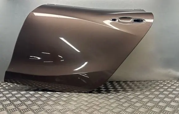 Maserati Ghibli Rear door