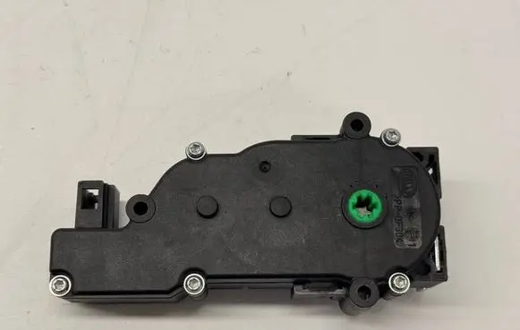 Mercedes-Benz GLK (X204) Tailgate/trunk/boot lift motor A2047500060 6W00942400 125255141010