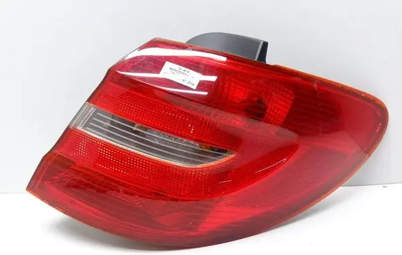 Rear/tail lights