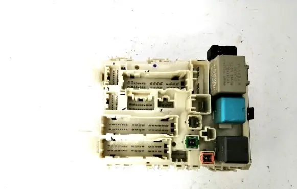 Toyota Prius (XW20) Power management control unit 8273047300