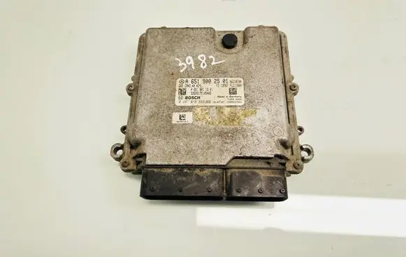 Mercedes-Benz GLK (X204) Engine control unit/module A6519002501 A6519011301 0281018333