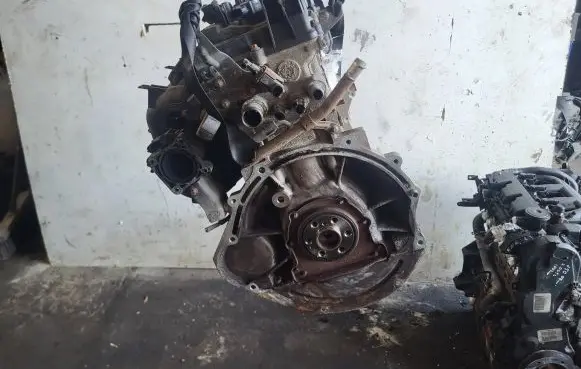 Mitsubishi Colt Engine MN195771 4A90