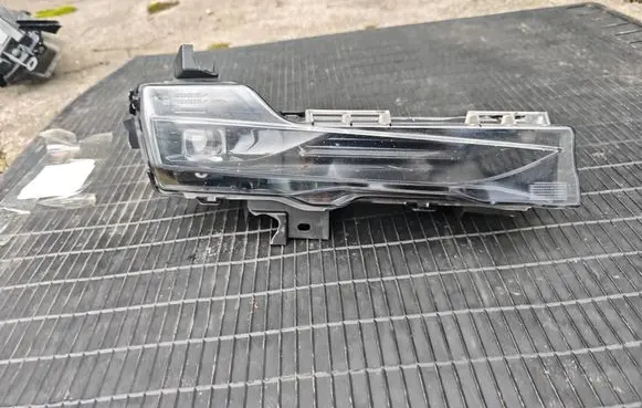 Tesla Model Y Front fog light 150793300C 21062023 0024301402