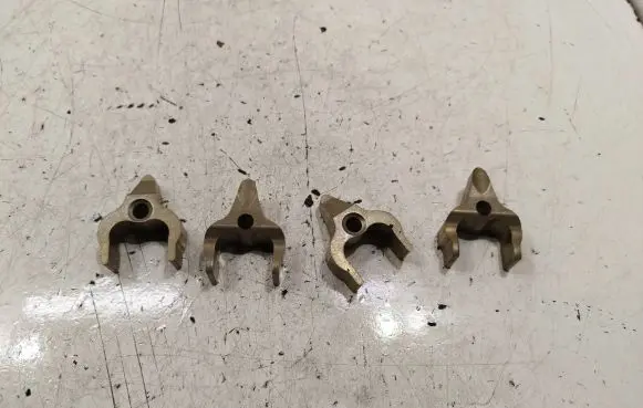 BMW 5 F10 F11 Fuel Injector clamp holder