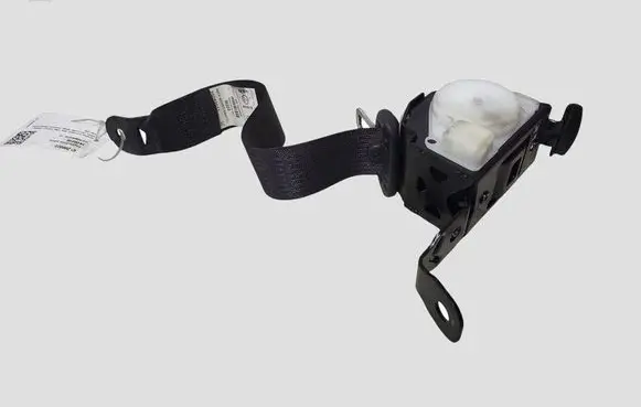 Opel Insignia A Rear seatbelt 13288436 045819 25052011