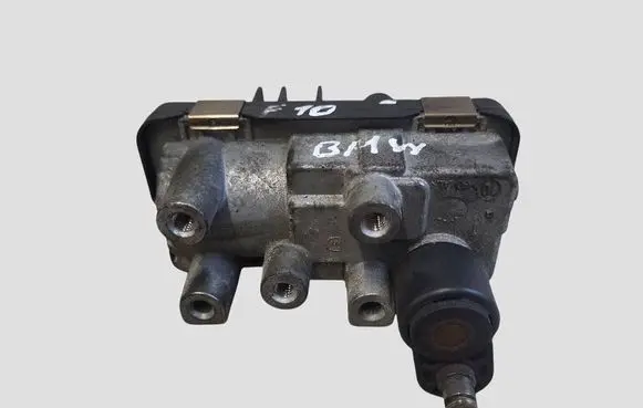 BMW 5 F10 F11 Turbine electric control actuator 4933519400