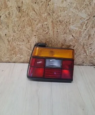 Volkswagen Jetta II Rear/tail lights E10053360